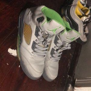 Jordan 5 Green Bean Size 10